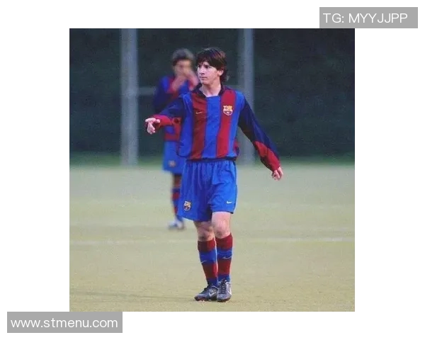 巴塞罗那女足与梅西的传奇交锋展现足球的无限魅力与激情